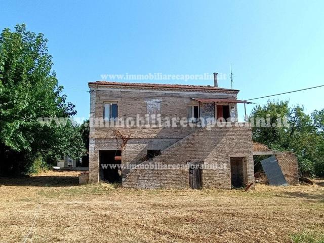 Rustico in vendita a Marche, Macerata