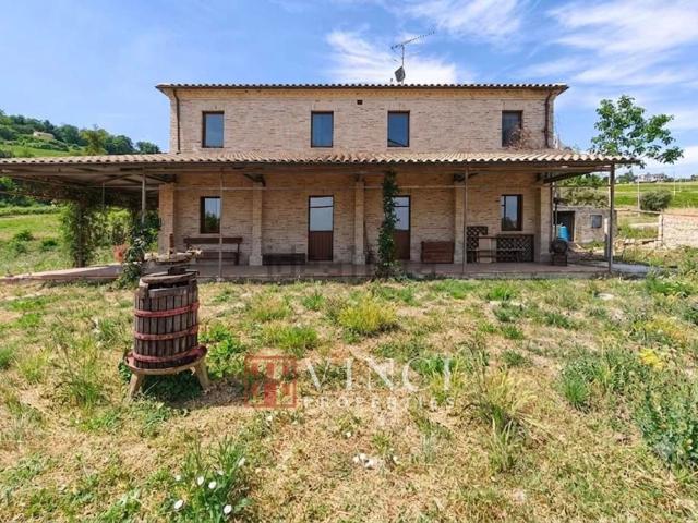 Rustico in vendita a Marche, Fermo