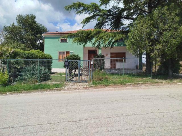 Rustico in vendita a Pollutri, Abruzzo