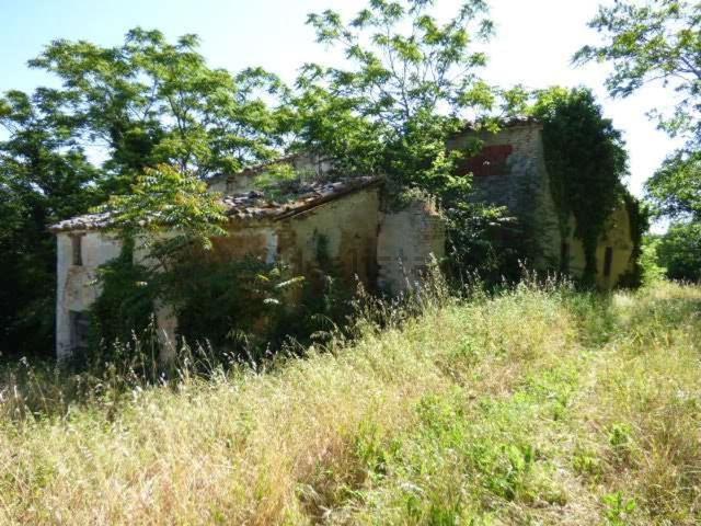 Rustico in vendita a Montecchio, Pesaro e Urbino
