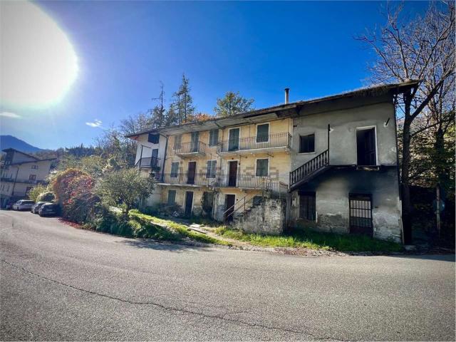 Rustico in vendita a Gignod, Aosta