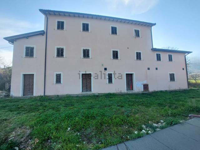 Rustico in vendita a Collerisana, Spoleto