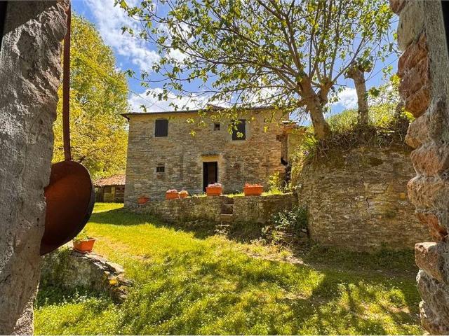 Rustico in vendita a San Leo Bastia, Umbria