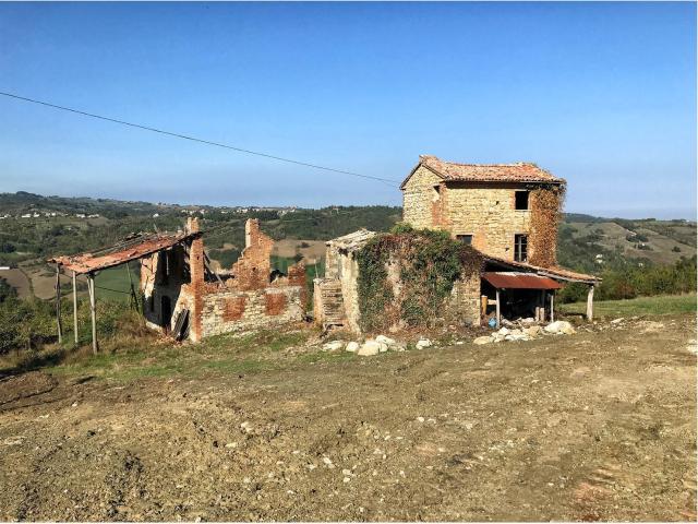 Rustico in vendita a Lugagnano Val D'arda, Reggio Emilia