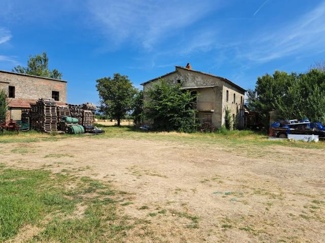 Rustico in vendita a Manciano, Castiglion Fiorentino