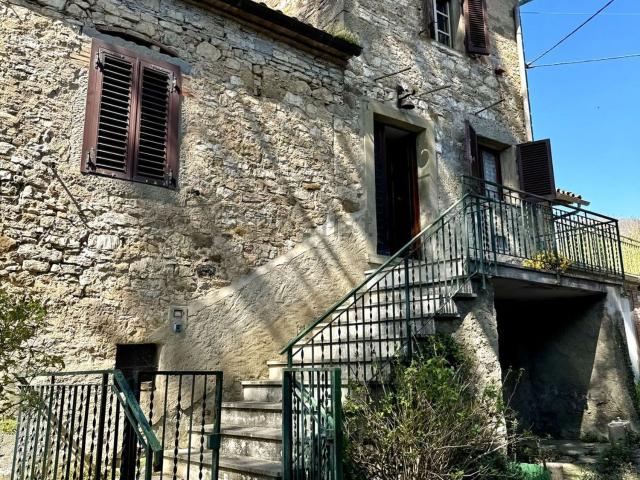 Rustico in vendita a Cortona, Toscana