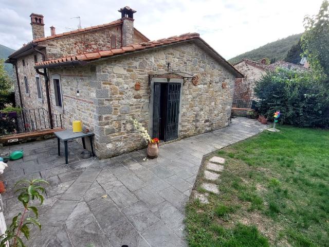 Rustico in vendita a Chitignano, Toscana