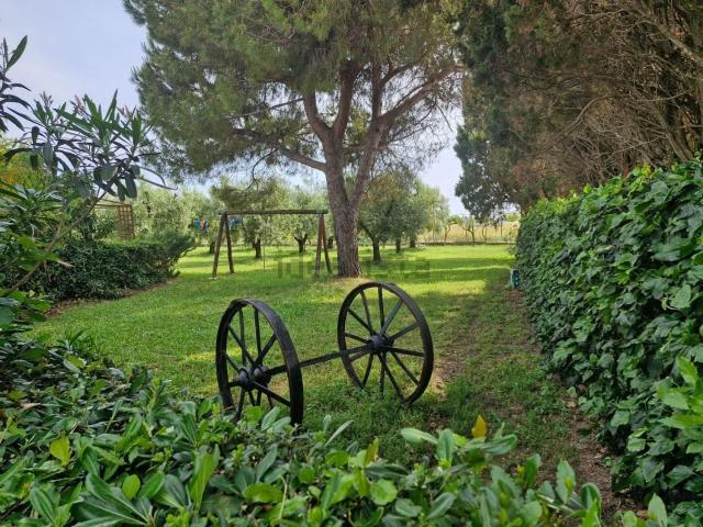 Rustico in vendita a Piombino, Toscana