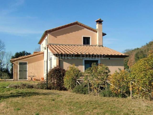 Rustico in vendita a Santa Maria, Amelia