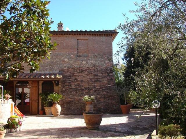 Rustico in vendita a Mugnano, Monteroni D'arbia