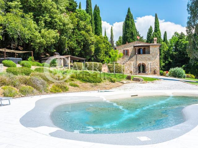 Rustico in vendita a Monteverdi Marittimo, Toscana