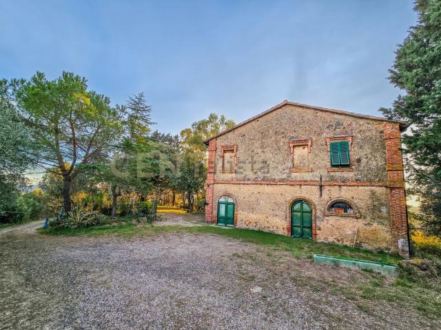 Rustico in vendita a Bivio Di Ravi, Toscana