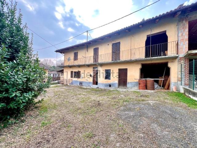Rustico in vendita a Piemonte, Asti