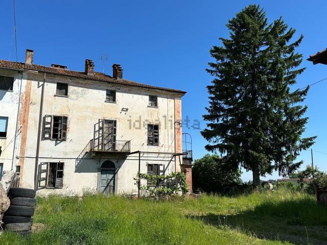 Rustico in vendita a San Salvatore, Piemonte