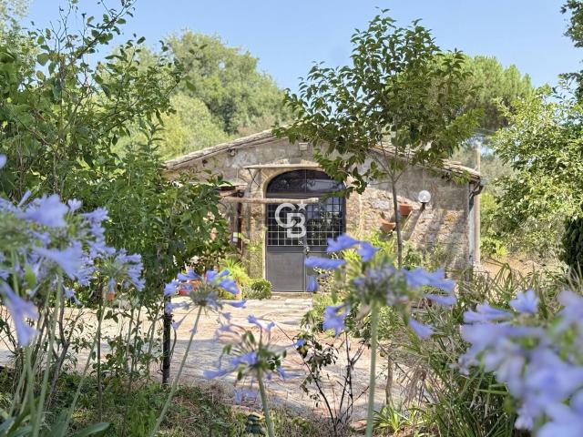 Rustico in vendita a Viterbo