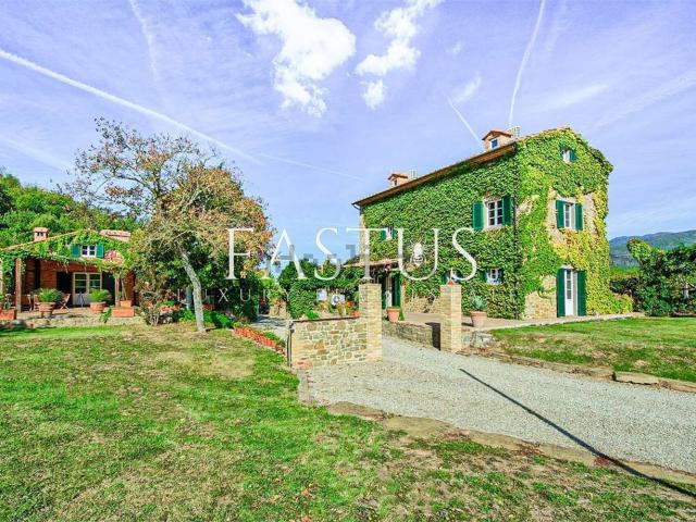 Rustico in vendita a Cortona