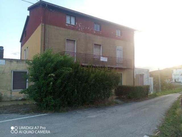 Rustico in vendita a Castel Frentano, Chieti