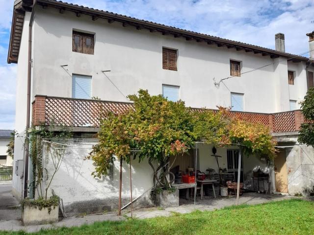 Rustico in vendita a Bagnaria Arsa, Friuli-Venezia Giulia
