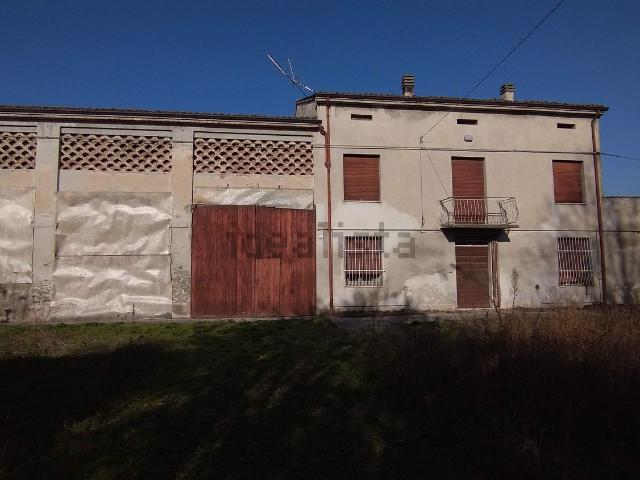 Rustico in vendita a Bassa Reggiana, Re