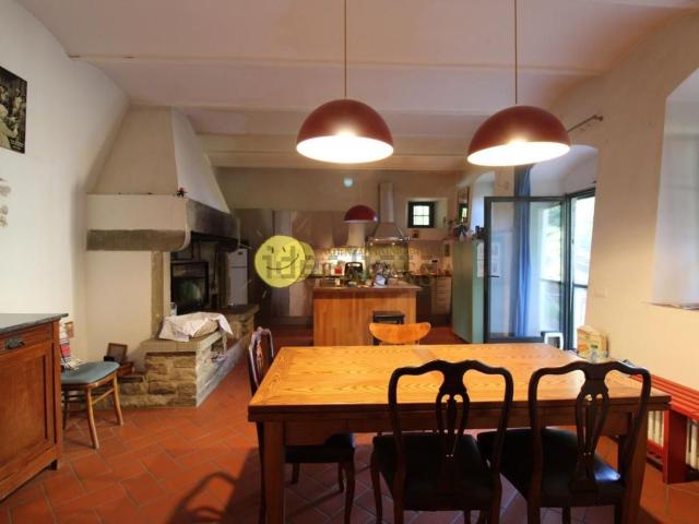 Rustico in vendita a Castelfranco Piandiscò, Toscana