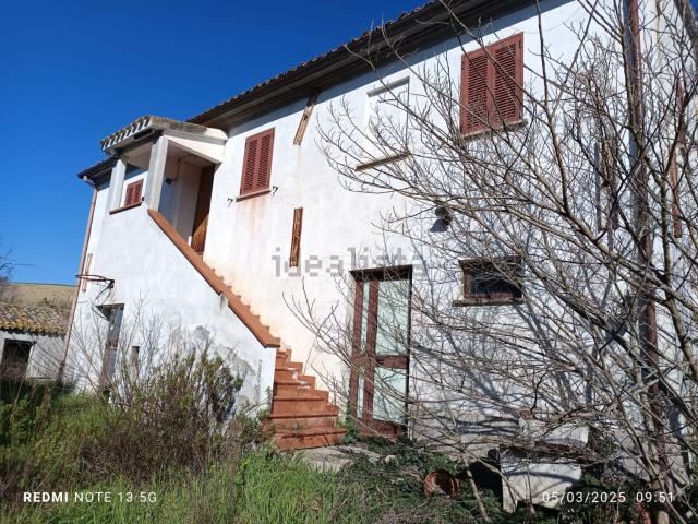 Rustico in vendita a Borgo San Giacomo, Marche