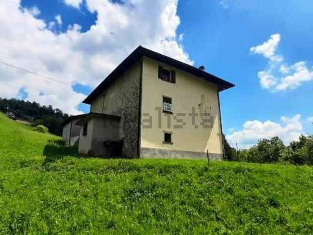 Rustico in vendita a Comunità Montana della Valle Brembana, San Giovanni Bianco