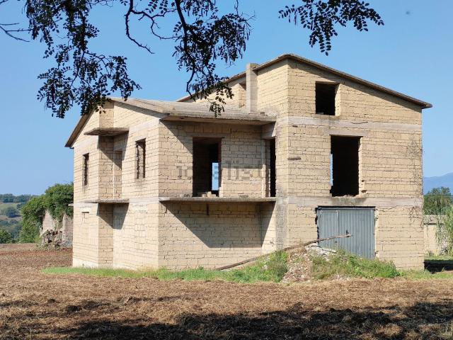 Rustico in vendita a Faicchio, Campania