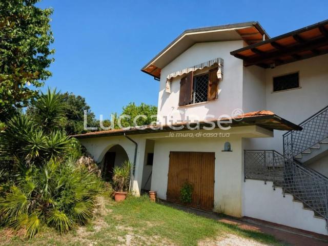 Rustico in vendita a Tonfano, Toscana