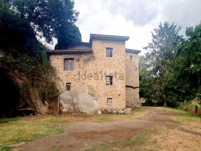 Rustico in vendita a San Lorenzo Nuovo, Lazio