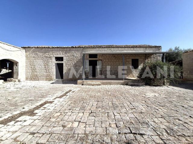 Rustico in vendita a Marina Di Modica, Sicilia