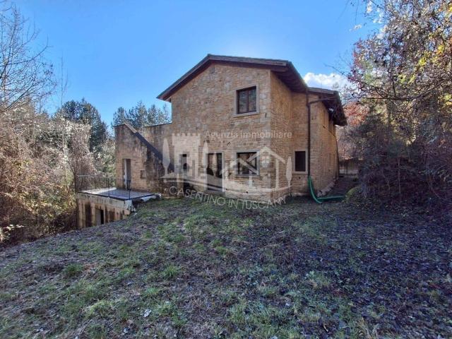 Rustico in vendita a Ortignano, Toscana