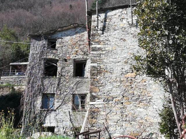 Rustico in vendita a San Colombano Certenoli, Cian De Dria