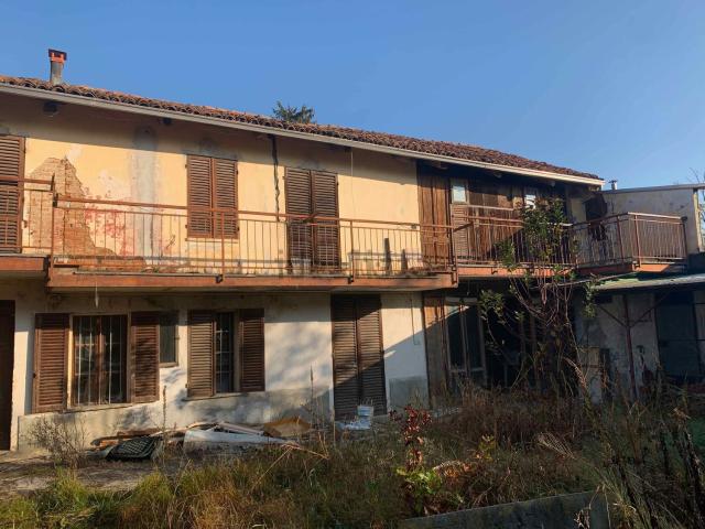 Rustico in vendita a Piemonte, Asti