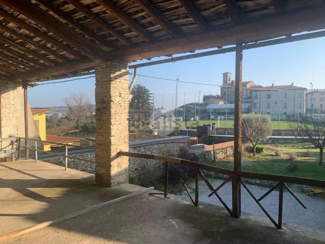 Rustico in vendita a Adro, Lombardia