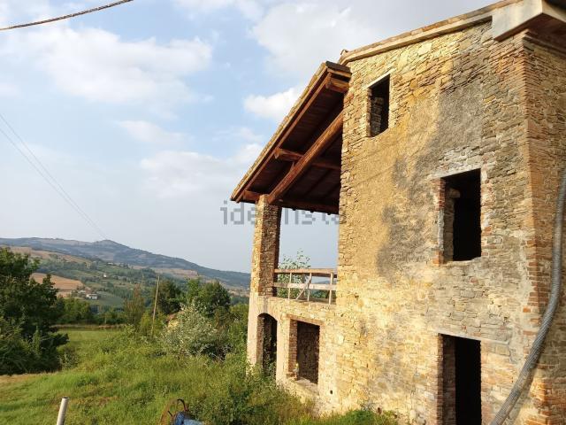 Rustico in vendita a Alta Val Tidone, Trebecco