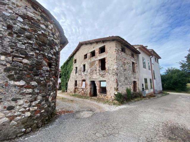 Rustico in vendita a Schio, Veneto