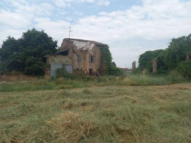Rustico in vendita a Tresinaro - Secchia, Re