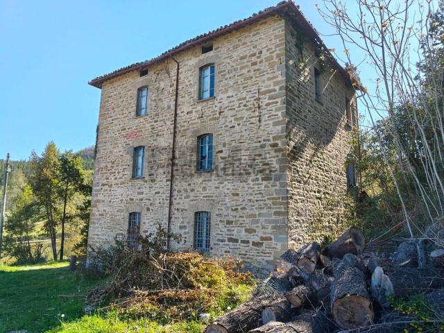 Rustico in vendita a Gubbio, Umbria