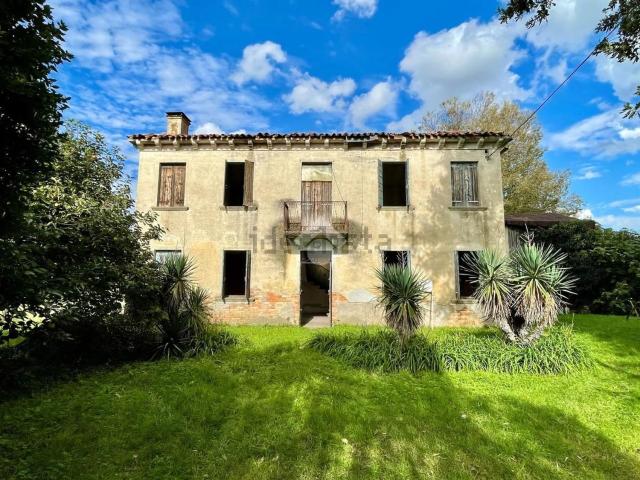 Rustico in vendita a Selvazzano Dentro, Veneto