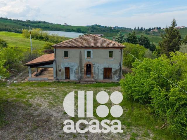 Rustico in vendita a Santa Paola, Roncofreddo