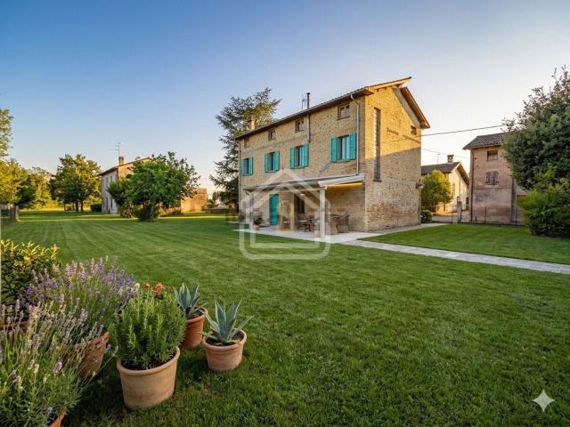 Rustico in vendita a Ariis, Rivignano Teor / Rivignan Teôr
