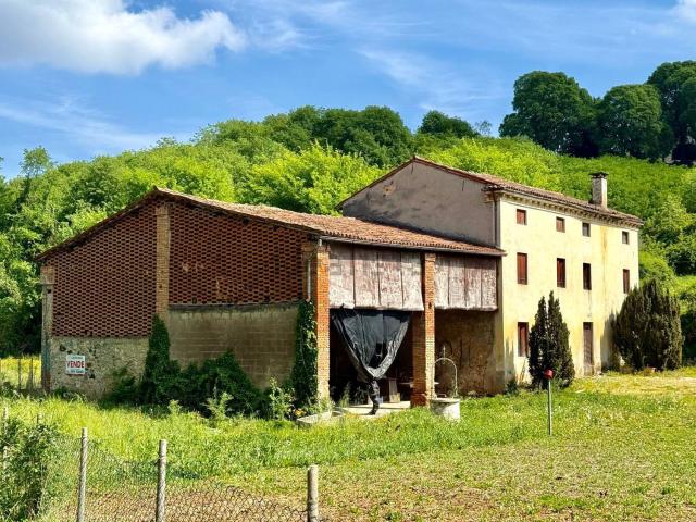 Rustico in vendita a Sarego, Veneto