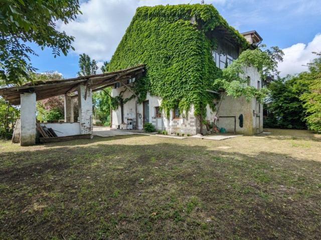 Rustico in vendita a Verrua Po, Lombardia