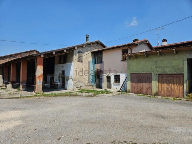 Rustico in vendita a Castel Mella, Lombardia