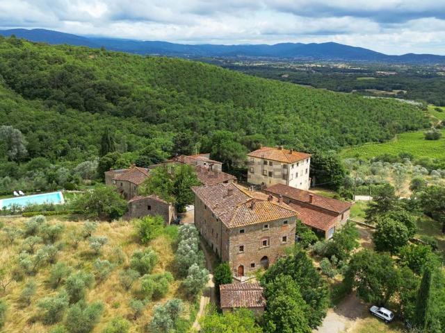 Rustico in vendita a Ruscello, Palazzo Del Pero