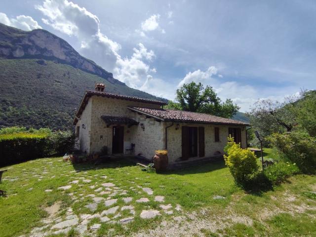 Rustico in vendita a Precetto, Ferentillo