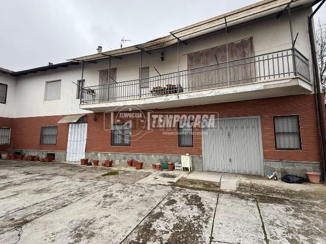 Rustico in vendita a Parella, Revigliasco d'Asti