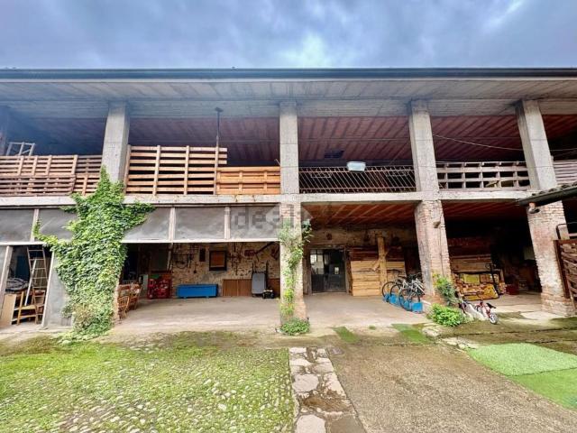 Rustico in vendita a Mornico Al Serio, Lombardia