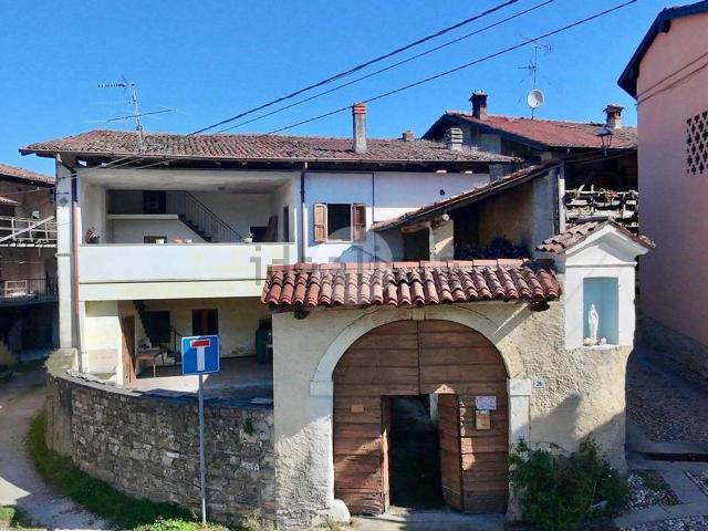 Rustico in vendita a Comunità montana del Sebino bresciano, Ome