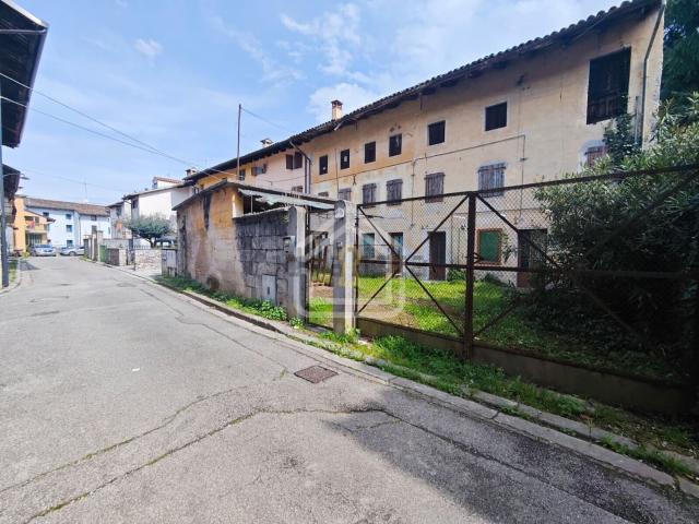 Rustico in vendita a Codroipo, Friuli-Venezia Giulia
